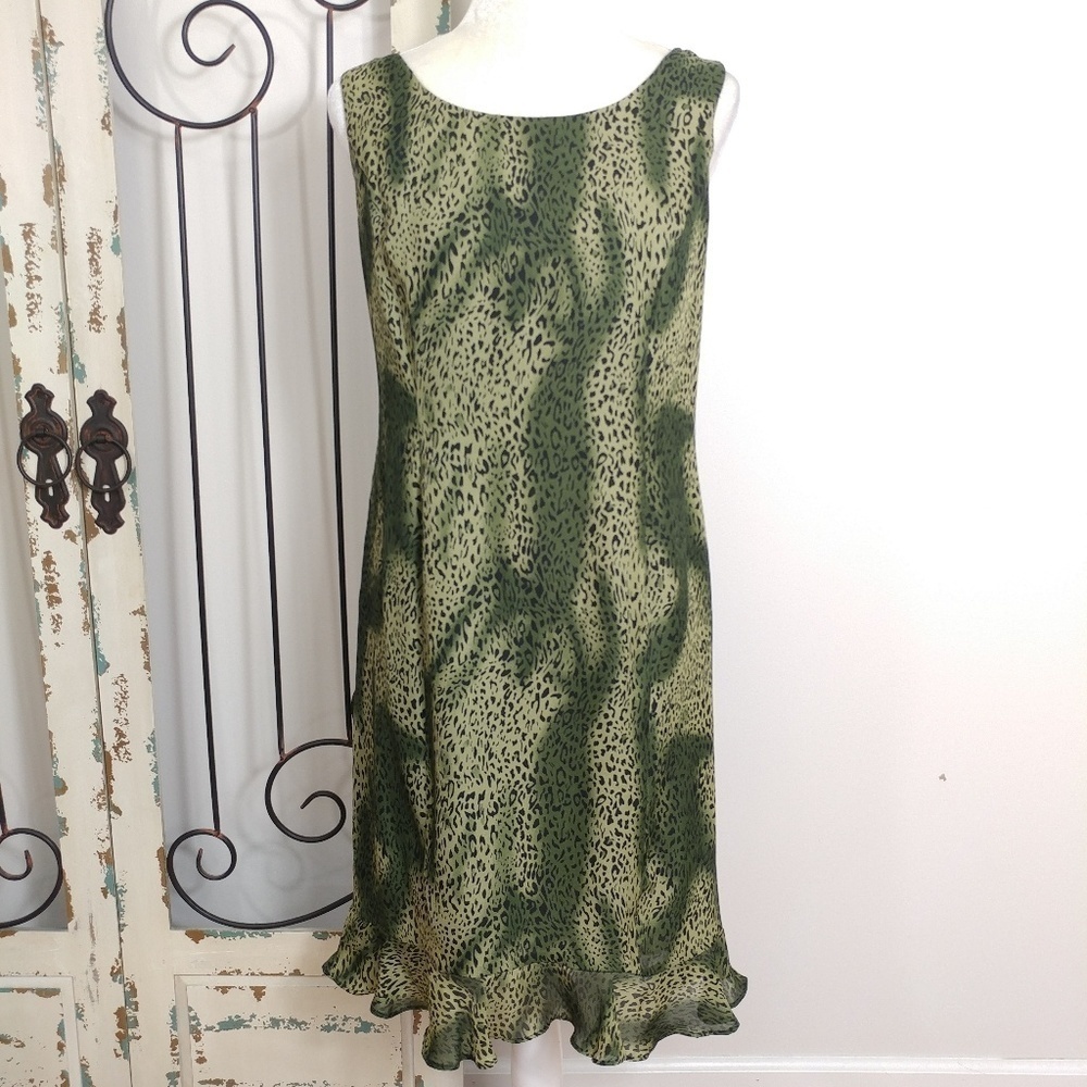 Danny and Nicole sleeveless dress size 8